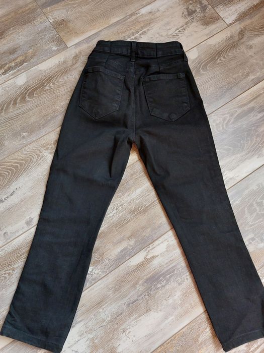 Дамски дънки черни и сини