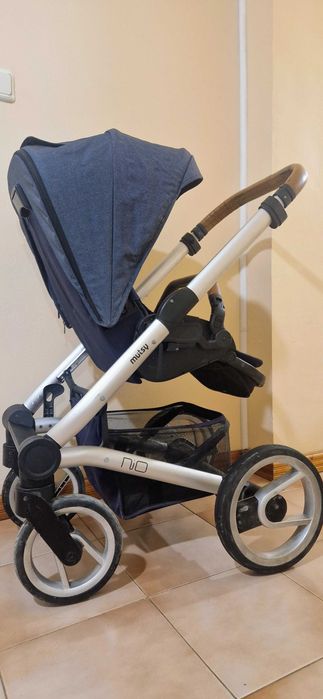 Бебешка количка Musty Nio