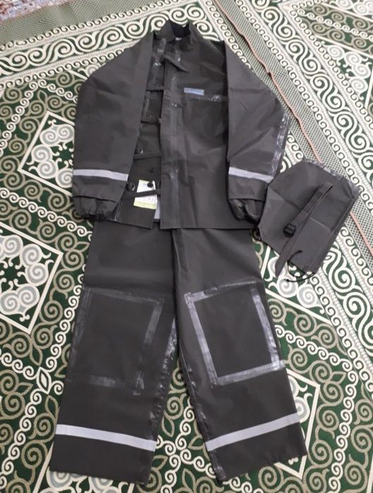 Продам спецкостюм для защиты от воды