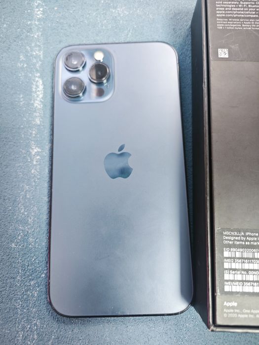 Продам 12про Макс 256 Гб батарея 75%