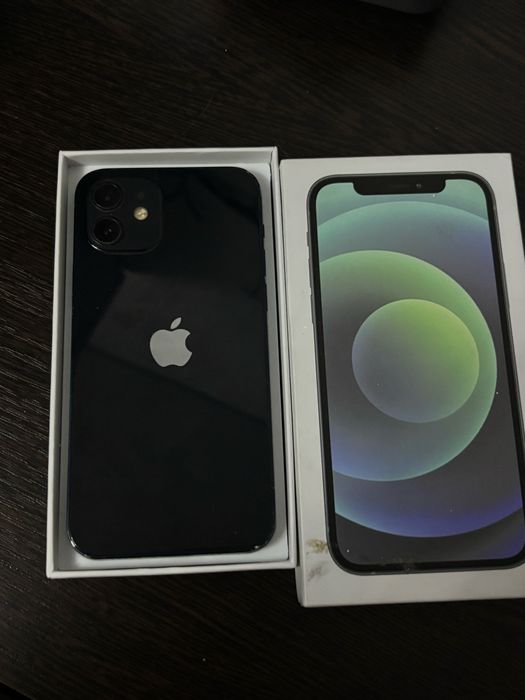 iPhone 12 в хорошем состоянии