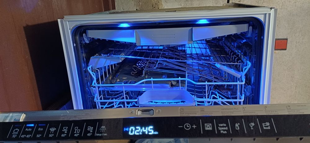 Съдомиялна Siemens за пълно вграждане