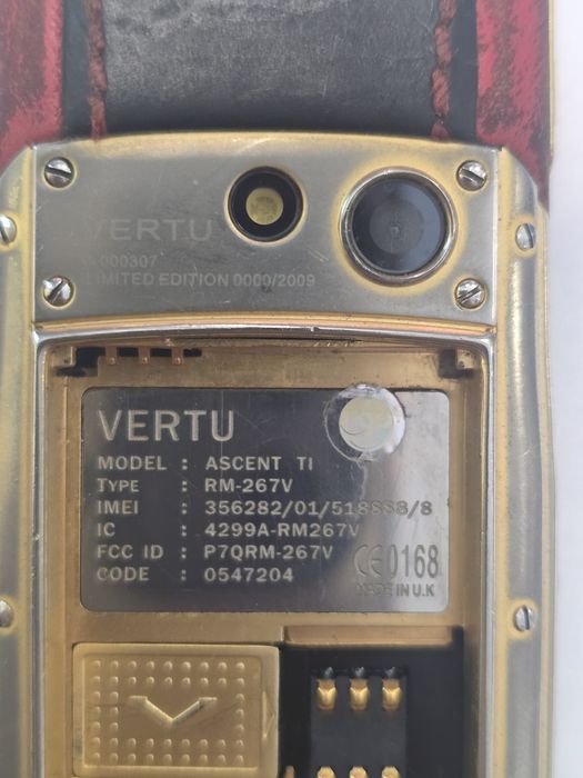 Vertu Ascenti Ti Ferrari limited edition 2009