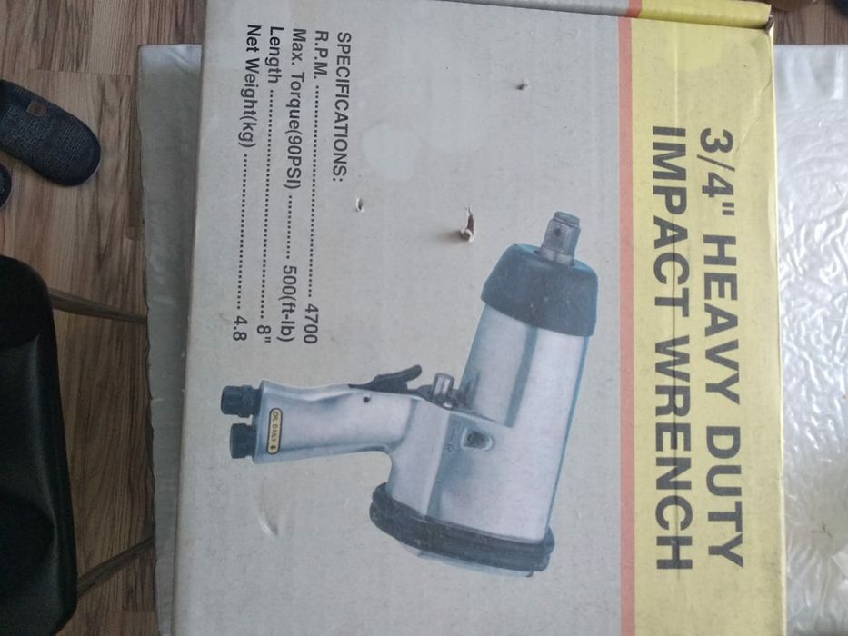 Продам Пневмогайковерт