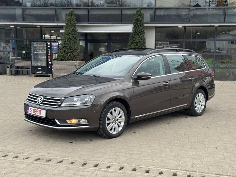 VW Passat , cutie automata, culoare moka brown, 2013