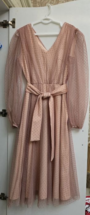 Нарядное платье 44 размер