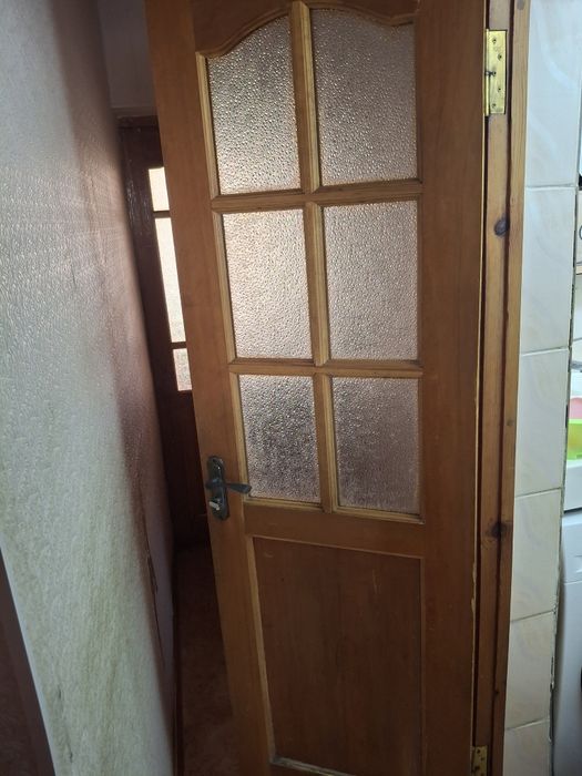 Продам двери комнатные