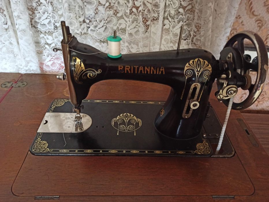 Шевна машина Britannia