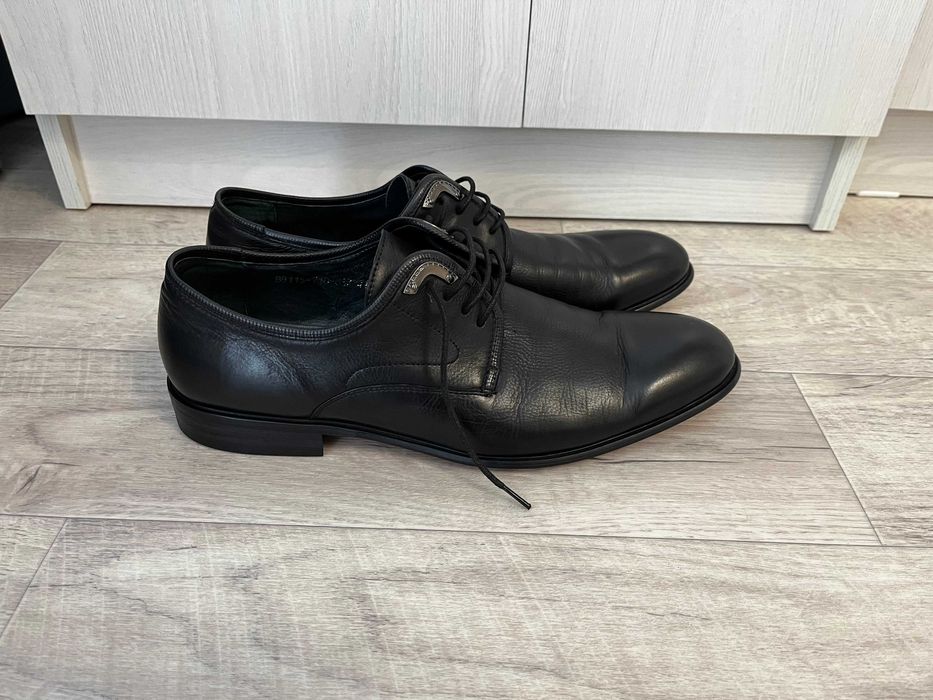 туфли из натуральной кожи.