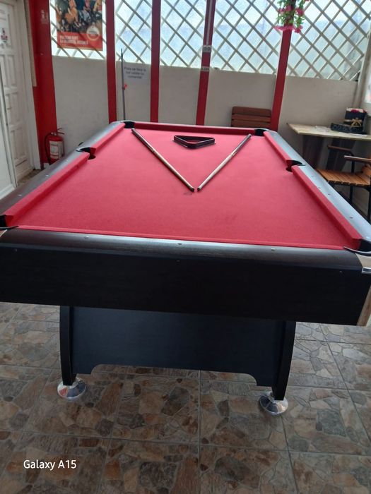 Vând masă biliard