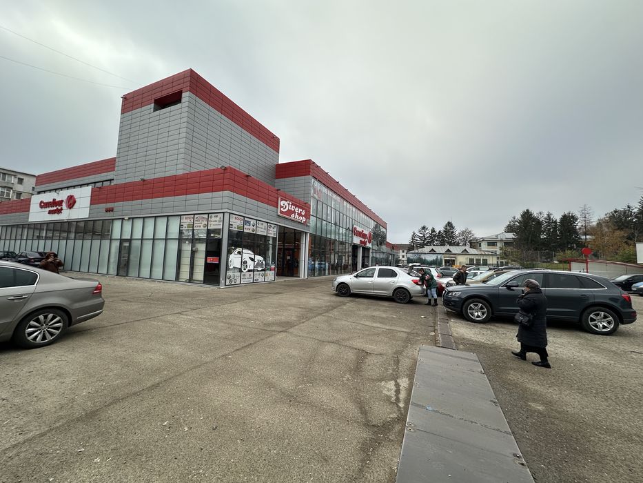 Inchiriez spatii comerciale in Harlau,  intre Carrefour si Sinsay