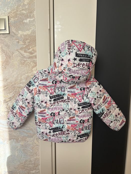 Преходно яке Guess