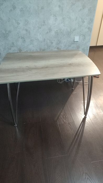 Стол дляя Кухння