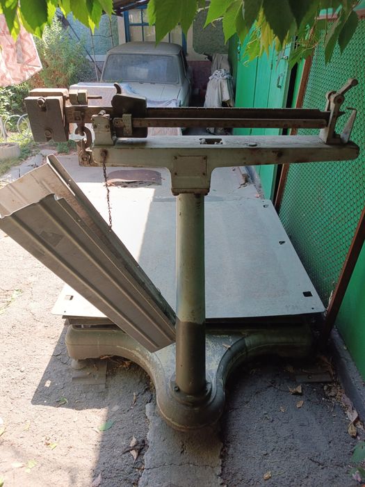 Продам весы механические 2т