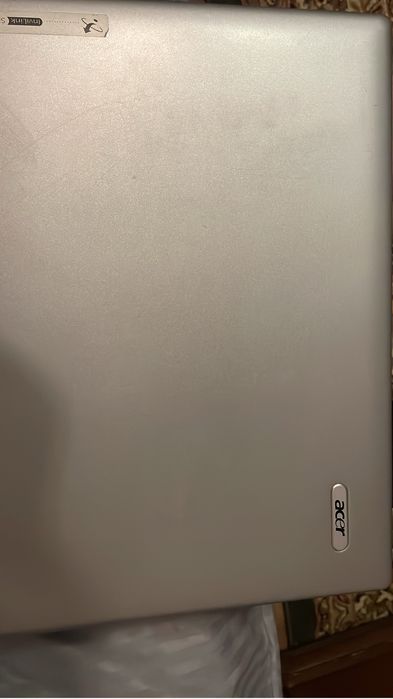 Продам ноутбук в рабочем состоянии