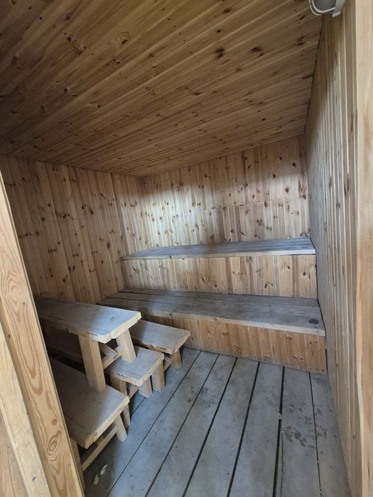 Бино сотилади Пишган гиштдан курилган холати яхши