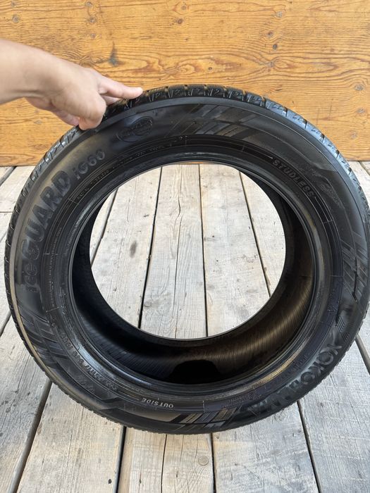 Yokohama iceGUARD IG60 215/55 R17