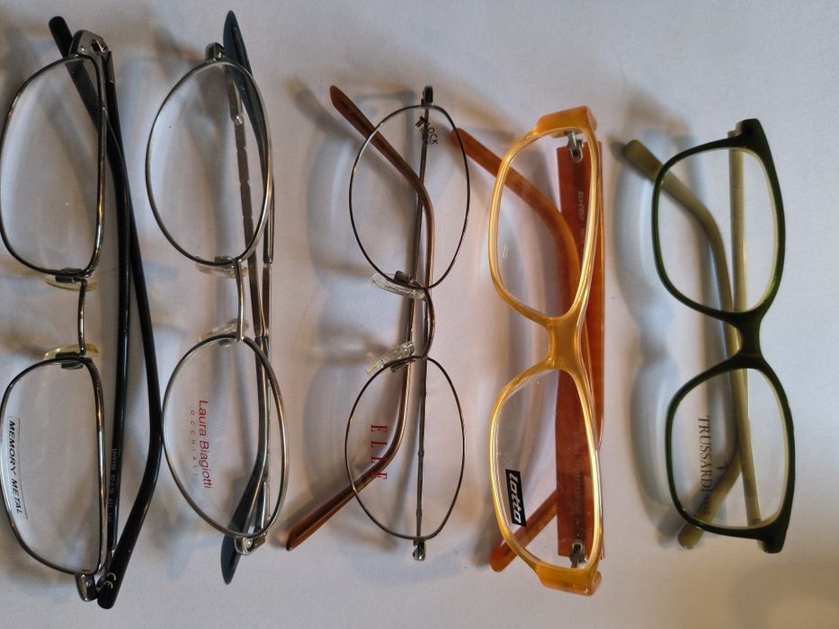 Rame ochelari noi.