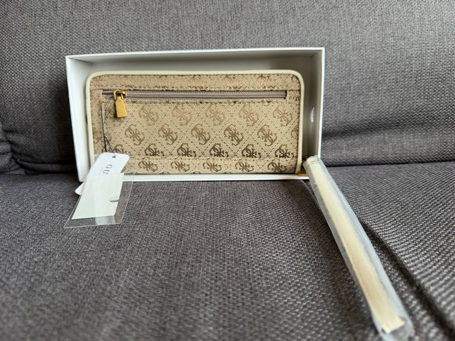 НОВО Guess портмоне