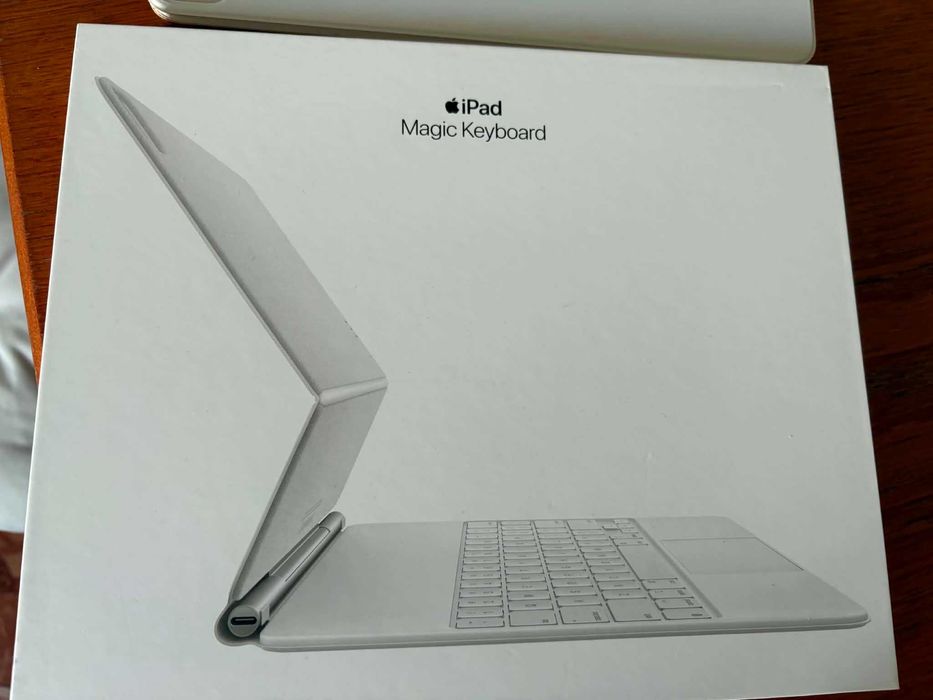 Tastatura Apple Magic pentru iPad Pro 12.9", iPad Pro 11", iPad Air, iPad Air 11", iPad Air 13"
