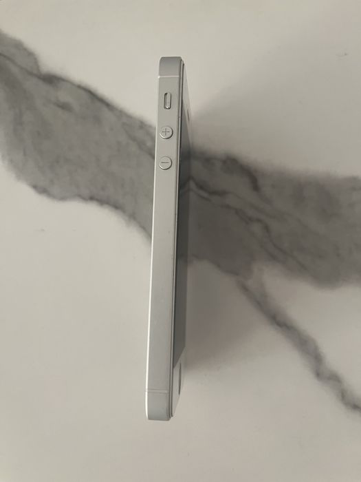 Iphone se 128gb (2016)