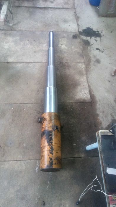 Хидравличен цилиндър за самосвал