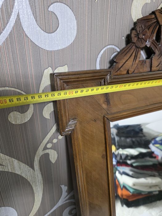 Oglindă din cristal cu rama din lemn