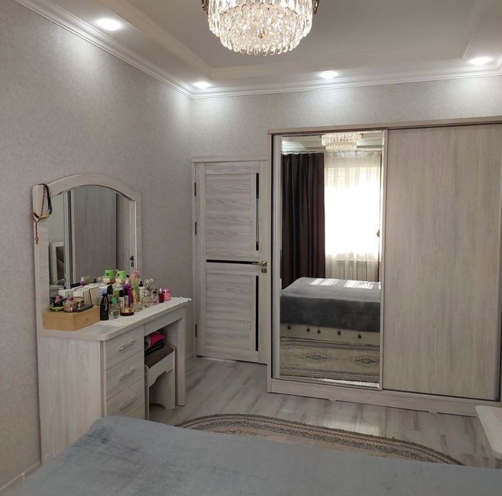 Продаётся на Паркентском 2ком