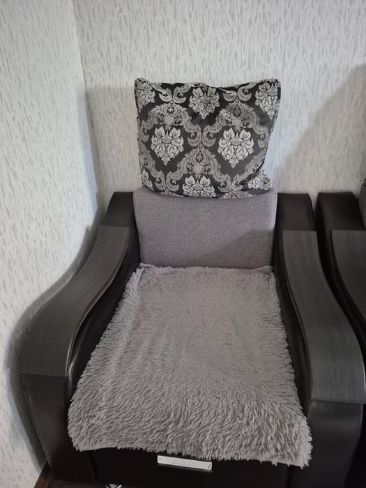 Продам диван в хорошем состояний