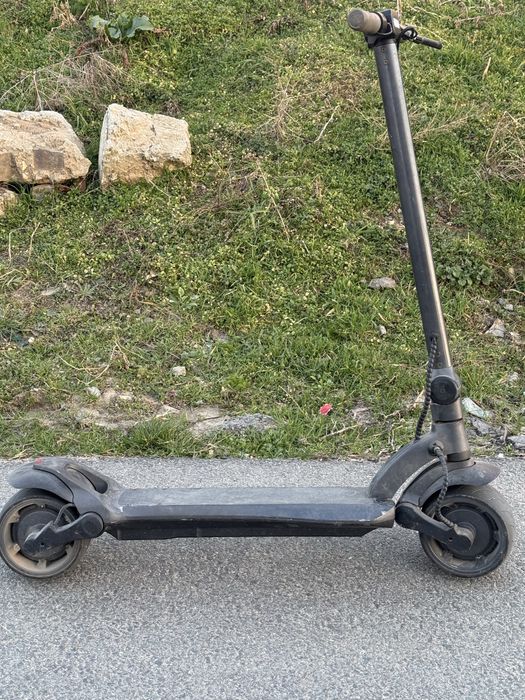 Trotineta electrica dual motor