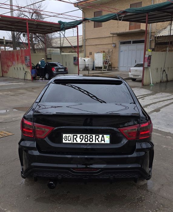 Лада Веста Кросс