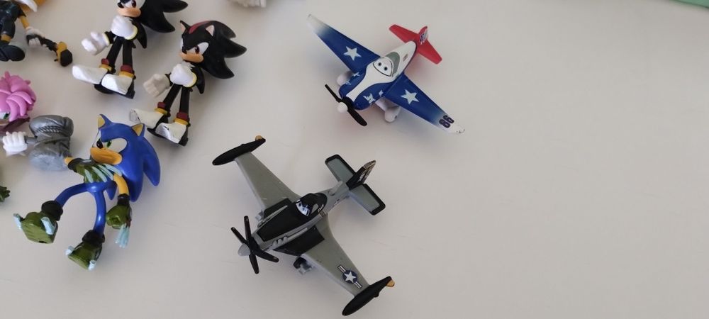 Фигурки Соник, Huggy Wuggy, джобни транформъри