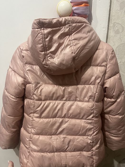 Демисезонная куртка на девочку