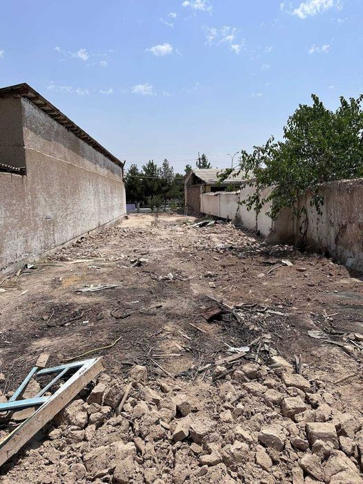 Qruq yer sotiladi Erkin postida, Продаётся земля,