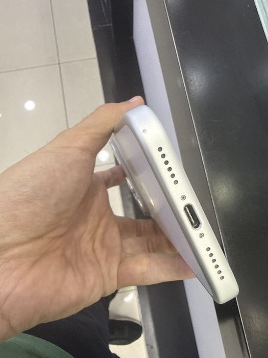 Iphone 17 pro max 512 srochna sim esim kichkina dogi bor rasmda korin