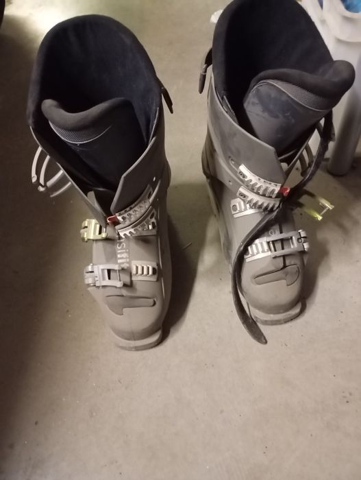 Ски със ски обувки