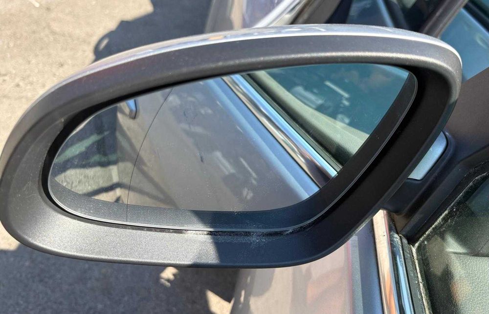 Oglinda stanga  completa Opel Astra J 2014  limuzina
