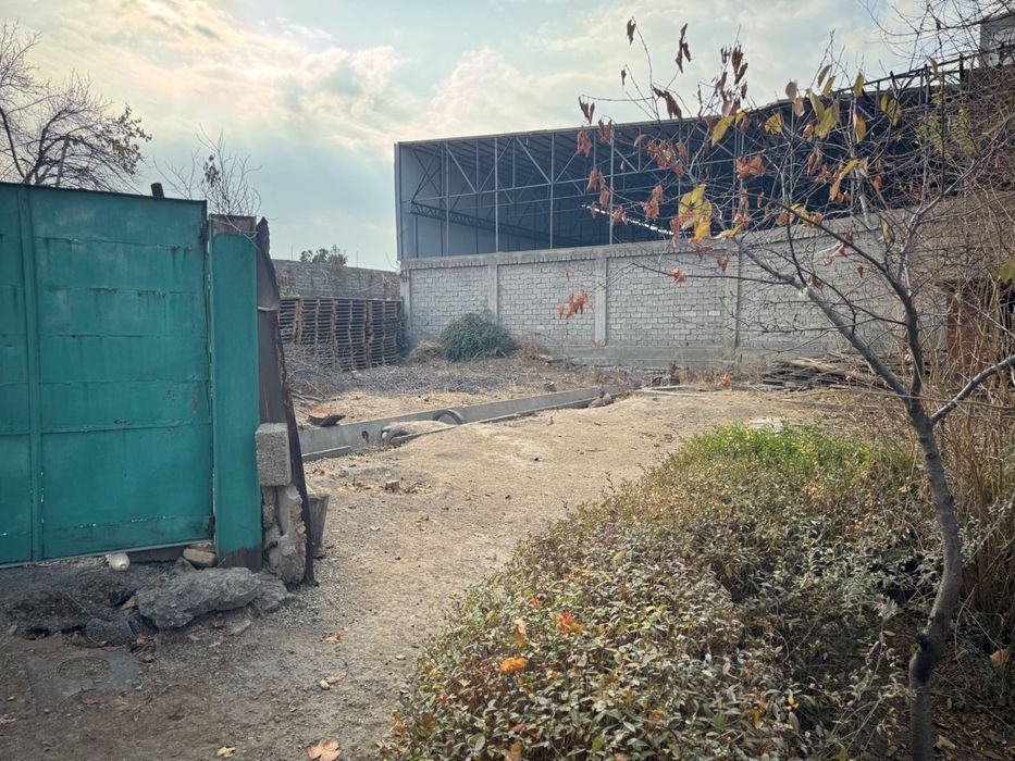 Продается участок 6 соток 4. 6 sotix yer uchastkasi uy bilan sotiladi