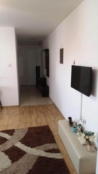 Proprietar inchiriez apartament 2 camere Martirilor langa Judetean