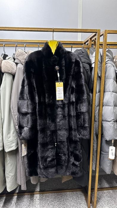 Продам Норковую шубу