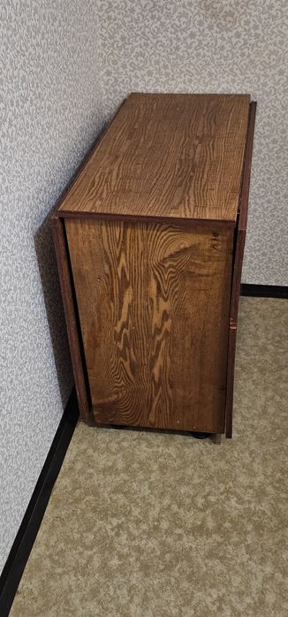 Продам стол-тумбу