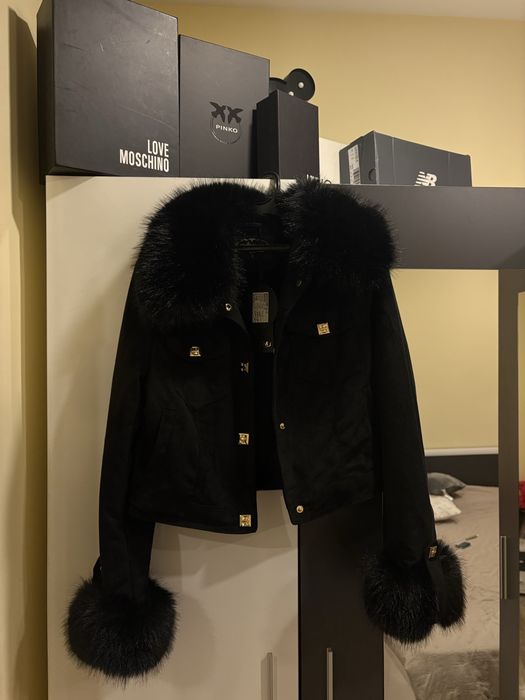 ЧИСТО НОВО Черно палто/S размер