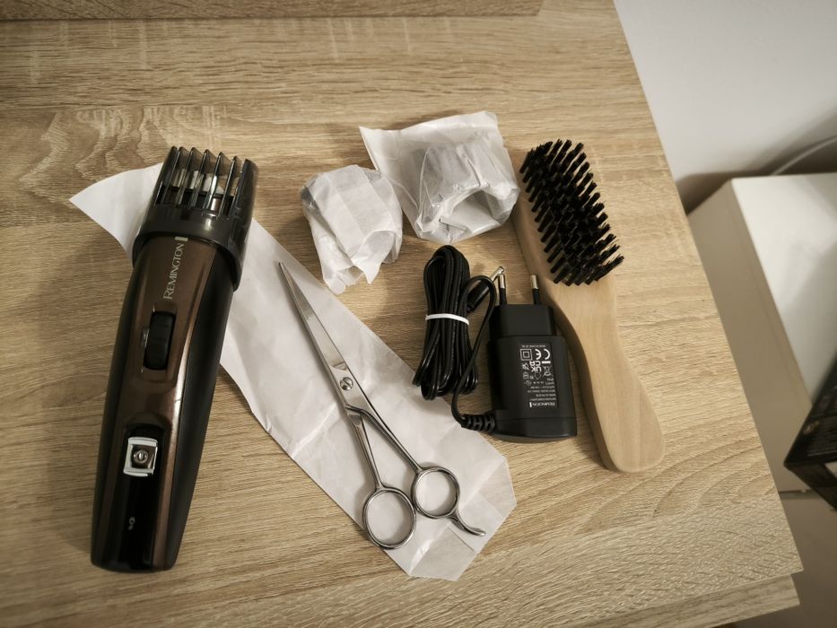 Тример за брада Remington MB4046