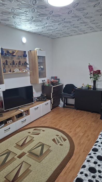 Vând apartamet Doraly !
