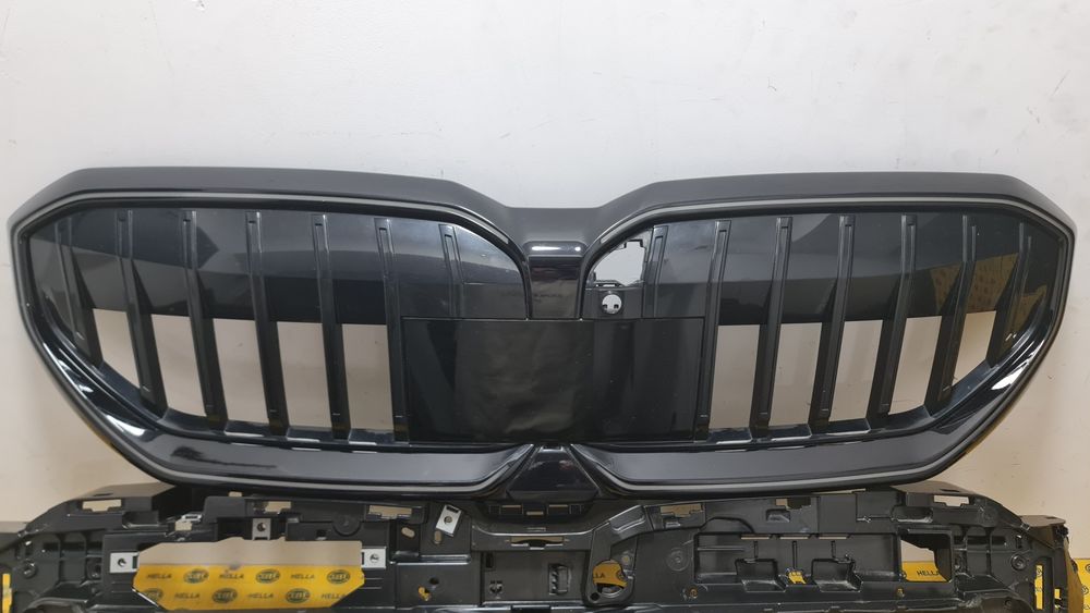 Grila activa hota clapete lumina glow absorbant bara M BMW 5 G60 G61