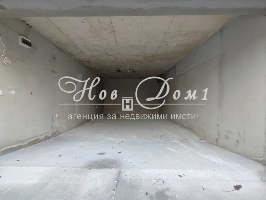 Самостоятелен двоен партерен гараж