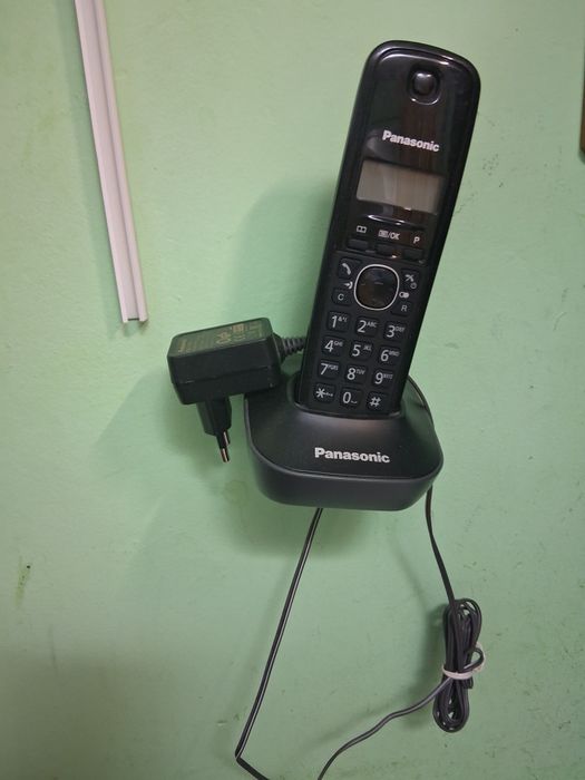 Vand telefon fix panasonic.