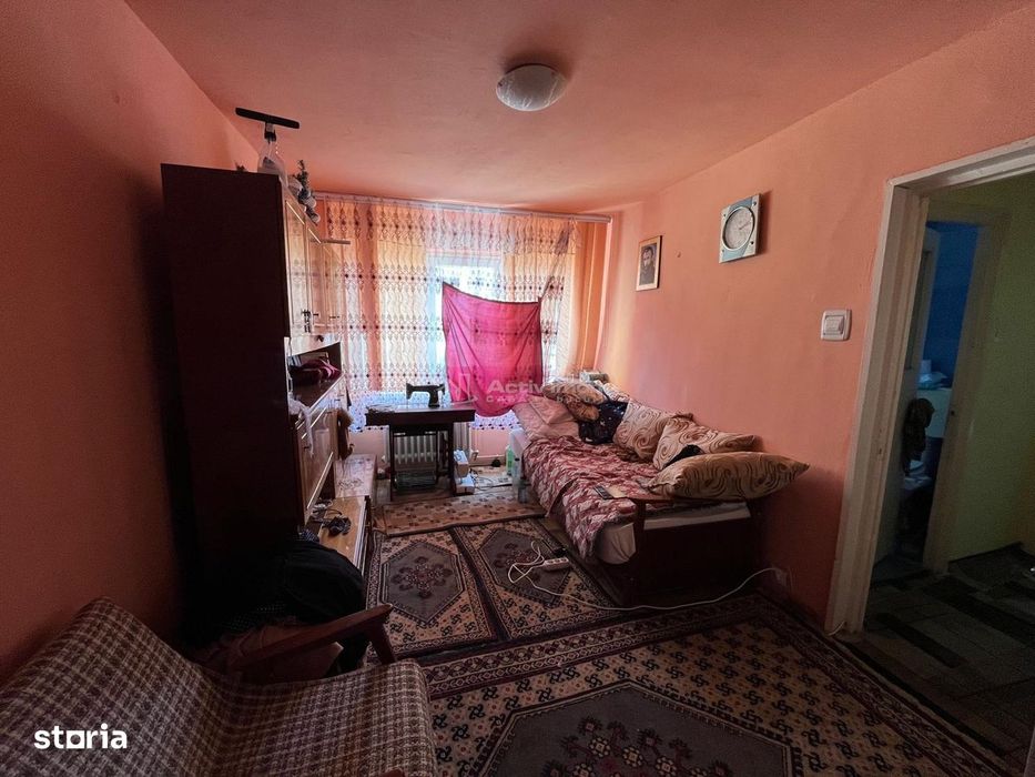 Caransebes, 2 Camere, Conf.1, semidec., Catedrala Veche