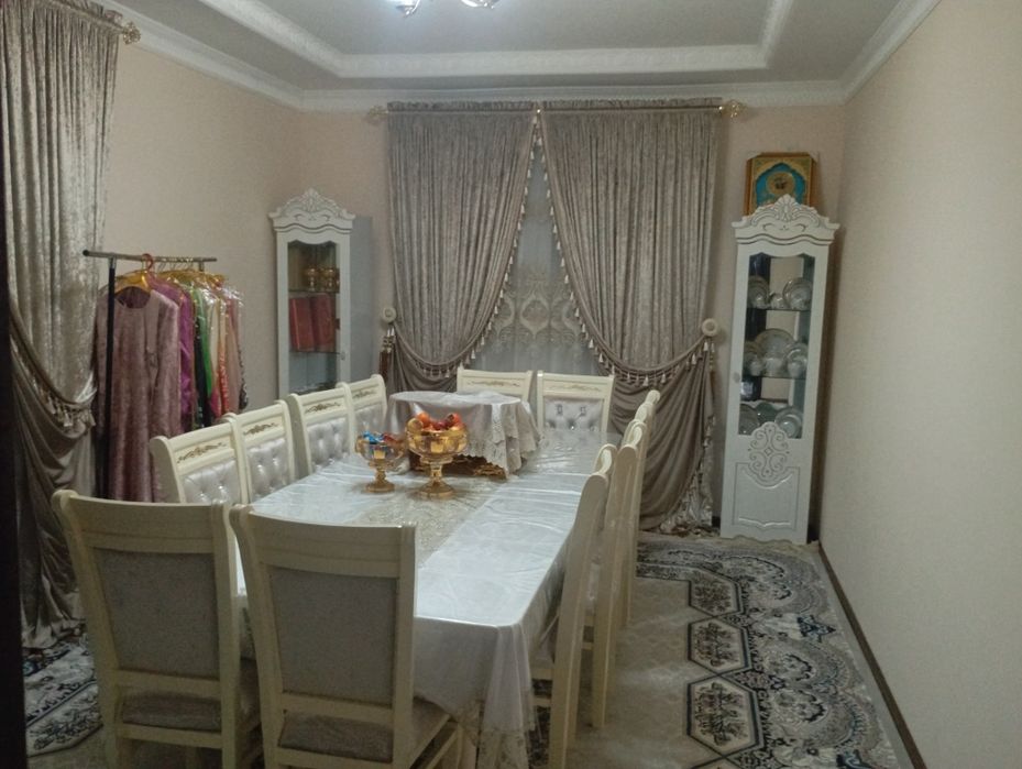 Yunusobod 19 kv yaqinida Sabzavot mahallasida arkadan 900 m kirganda