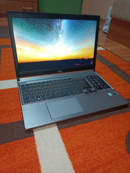 Fujitsu Lifebook E756 intel Core i5-6200u/16GB DDR4/250GB SSD